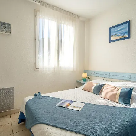 Le Lagon Bleu-5 By Interhome * Fréjus