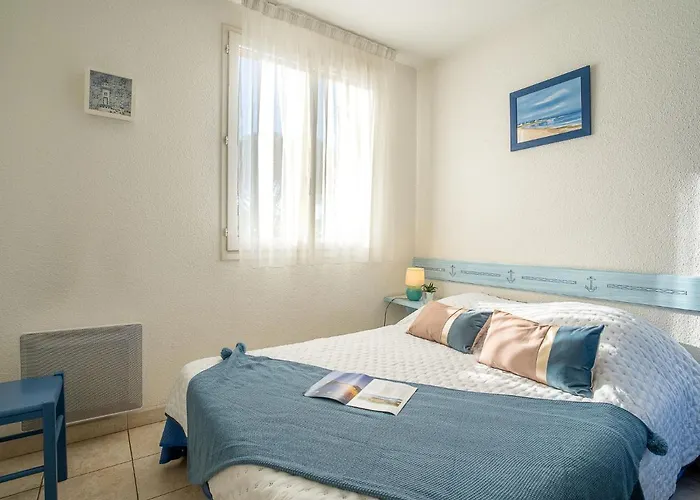 Le Lagon Bleu-5 By Interhome * Fréjus