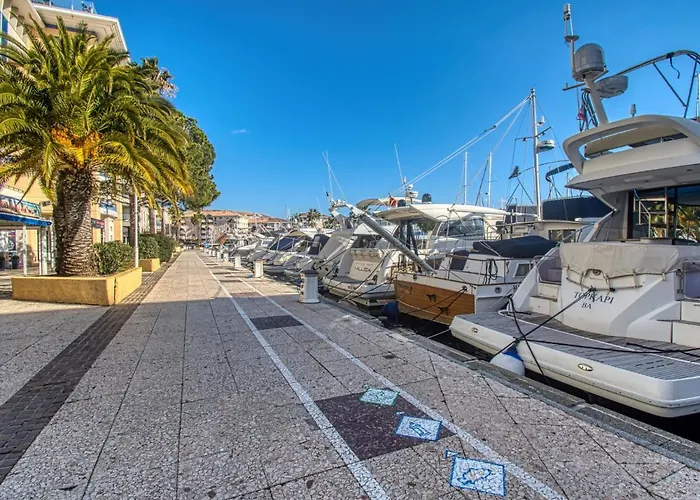 아파트 Le Lagon Bleu-5 By Interhome Fréjus