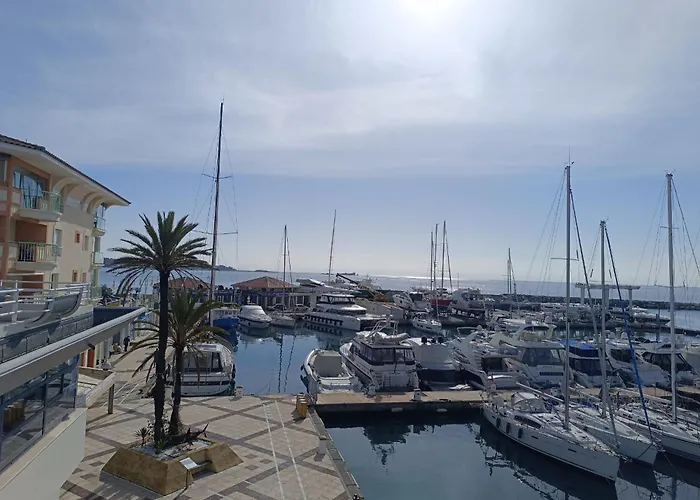 Le Lagon Bleu-5 By Interhome
